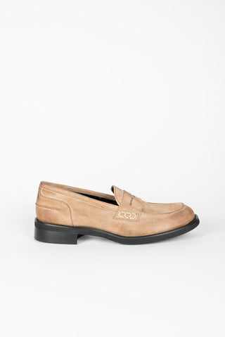 Bracciano sand moccasin.