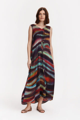Casual women’s dresses and styling ideas