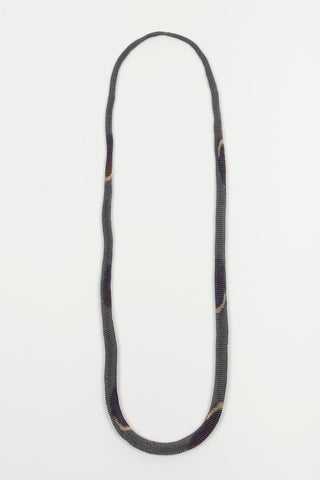 Collar Corel gris, plata y púrpura