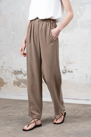 PANTALON ELISA GOMA DELANTERO MARRON