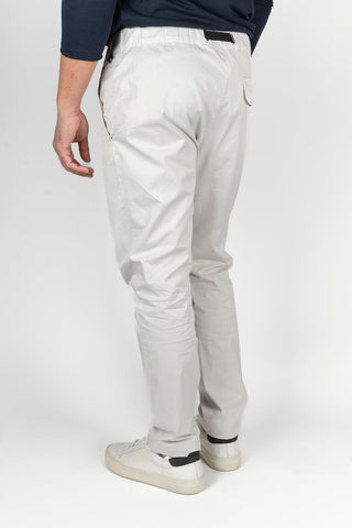 Pantalón keeling hueso con cinturón integrado