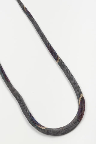 Collar Corel gris, plata y púrpura